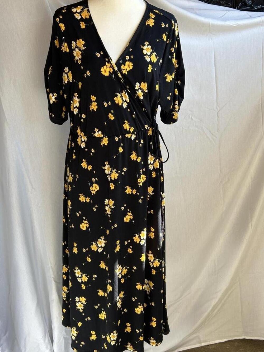 Women's Torrid Black Yellow Floral Short Sleeve Faux Wrap Midi Dress Sz 2